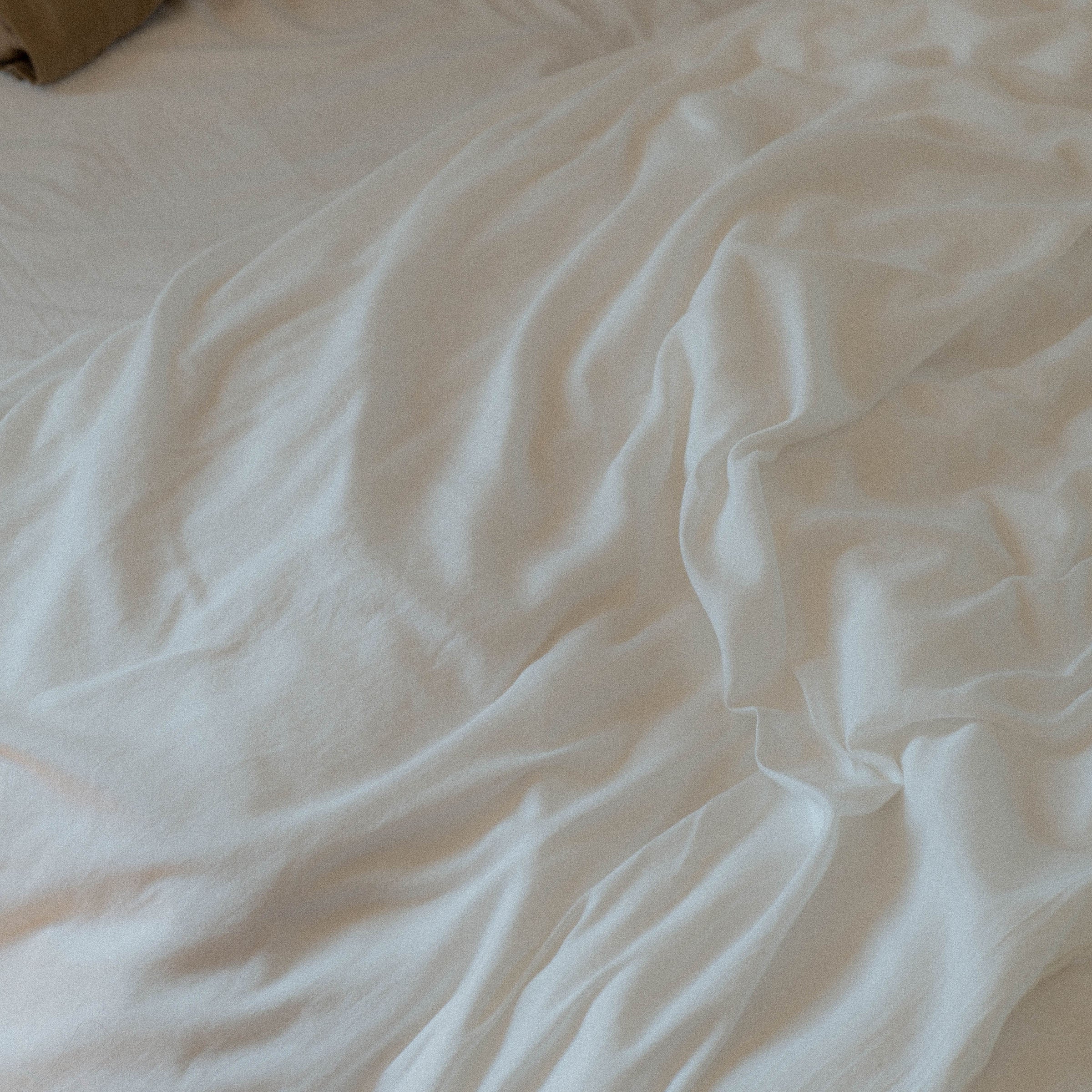 Sheet Set Sateen - White, Twin - Image 3